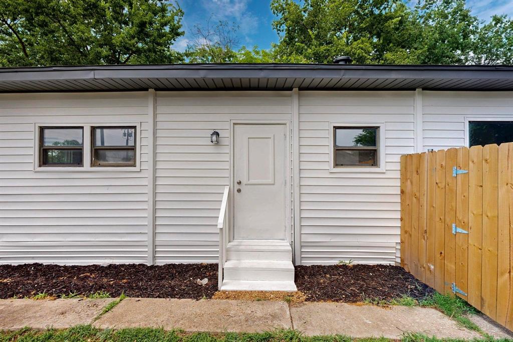 3112 Red River Street — photo