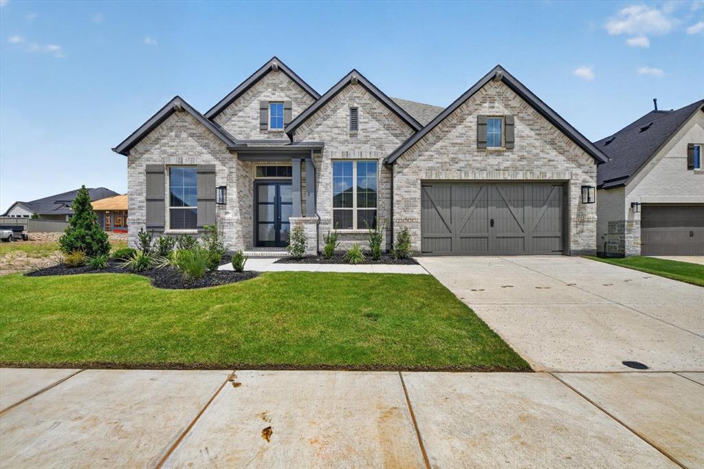 301 Short Cut Street — photo
