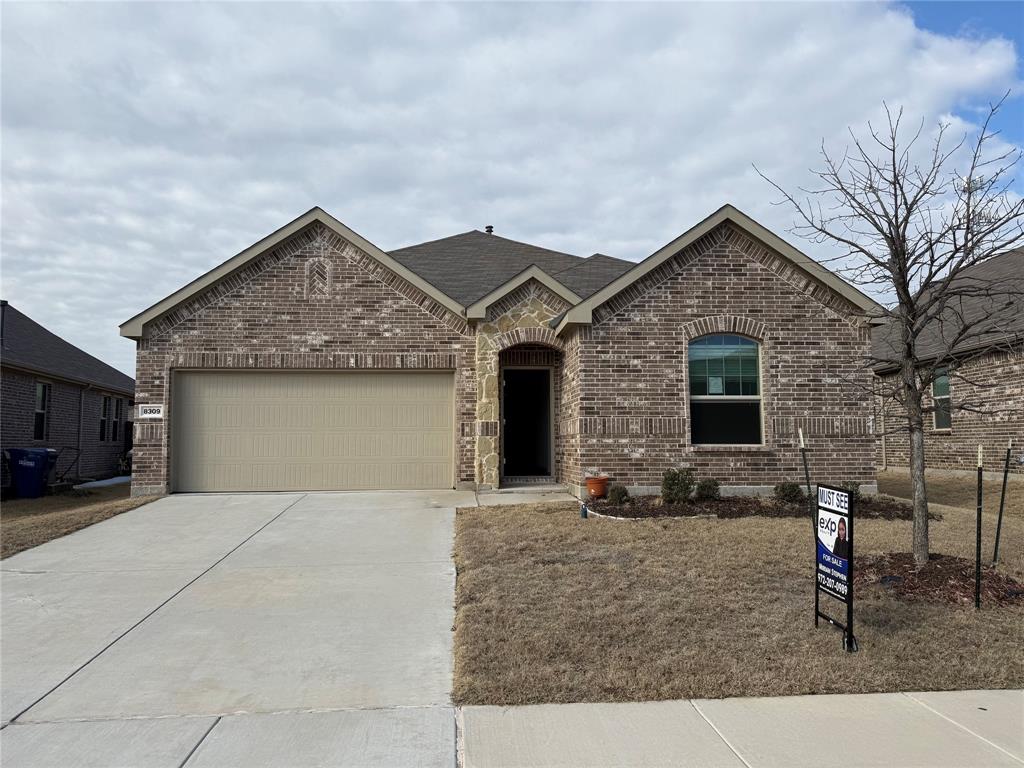 8309 Caracara Court — photo