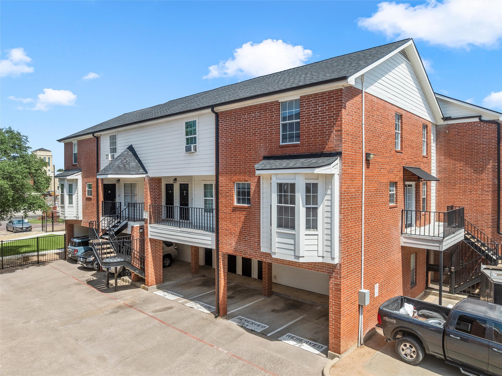 600 Bagby Avenue 7D — photo