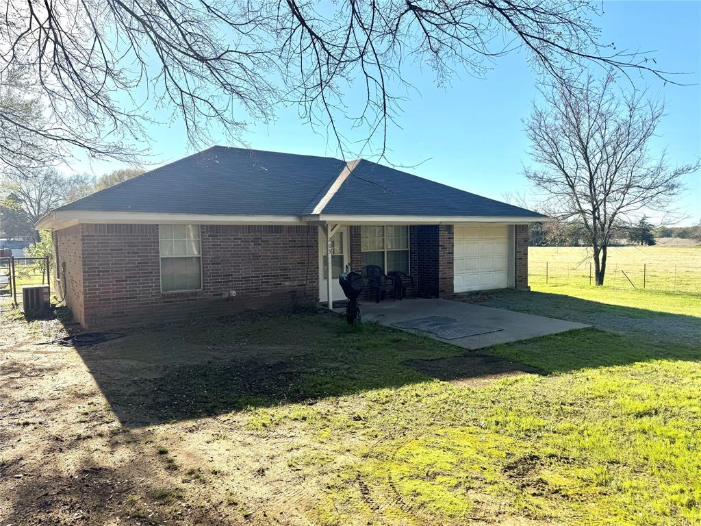 205 County Road 1135 — photo