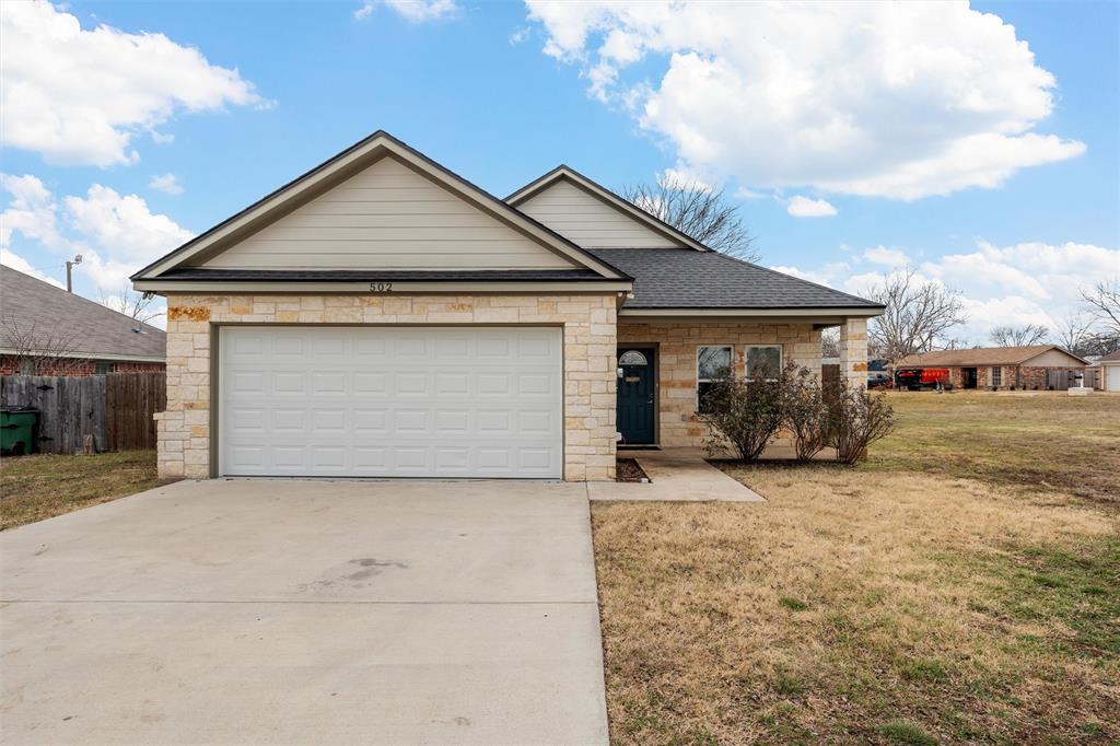 502 David Davis Drive — photo