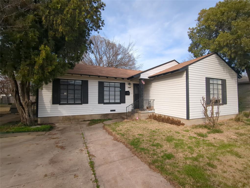 1449 Nash Street — photo