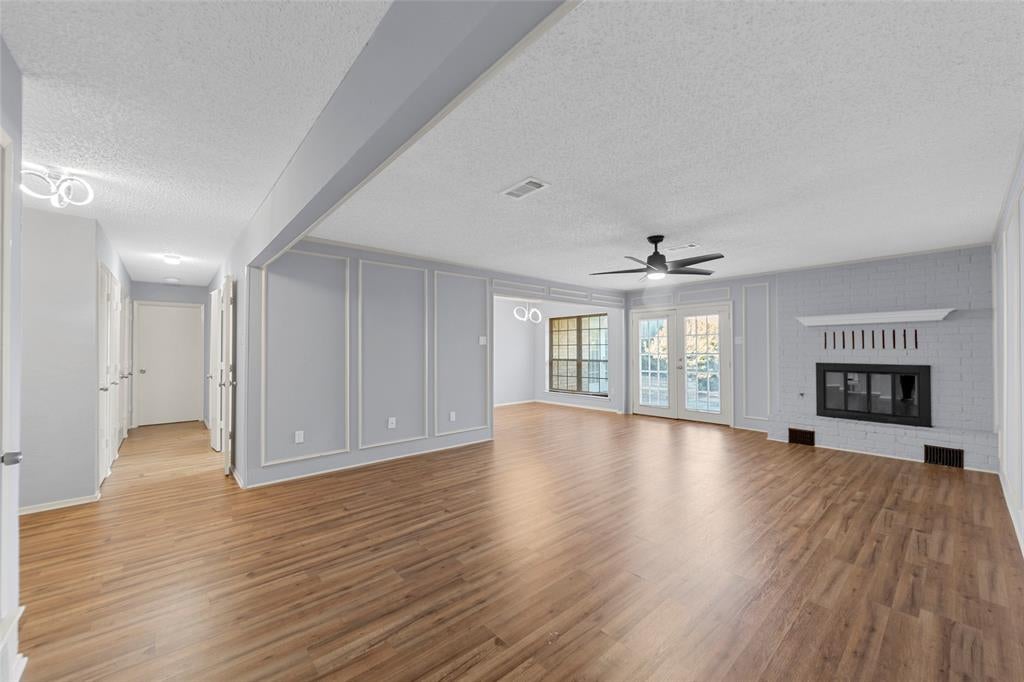 2827 Cross Timbers Drive — photo