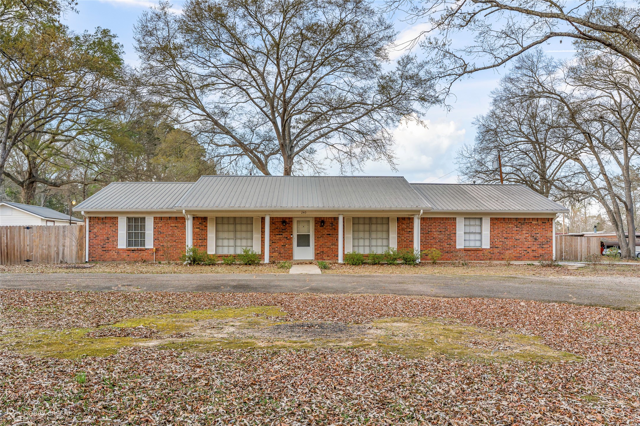 240 Mcdowell Street — photo
