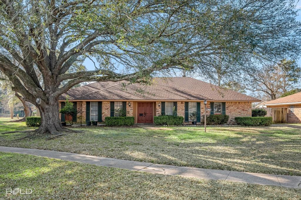 429 Kenshire Court — photo