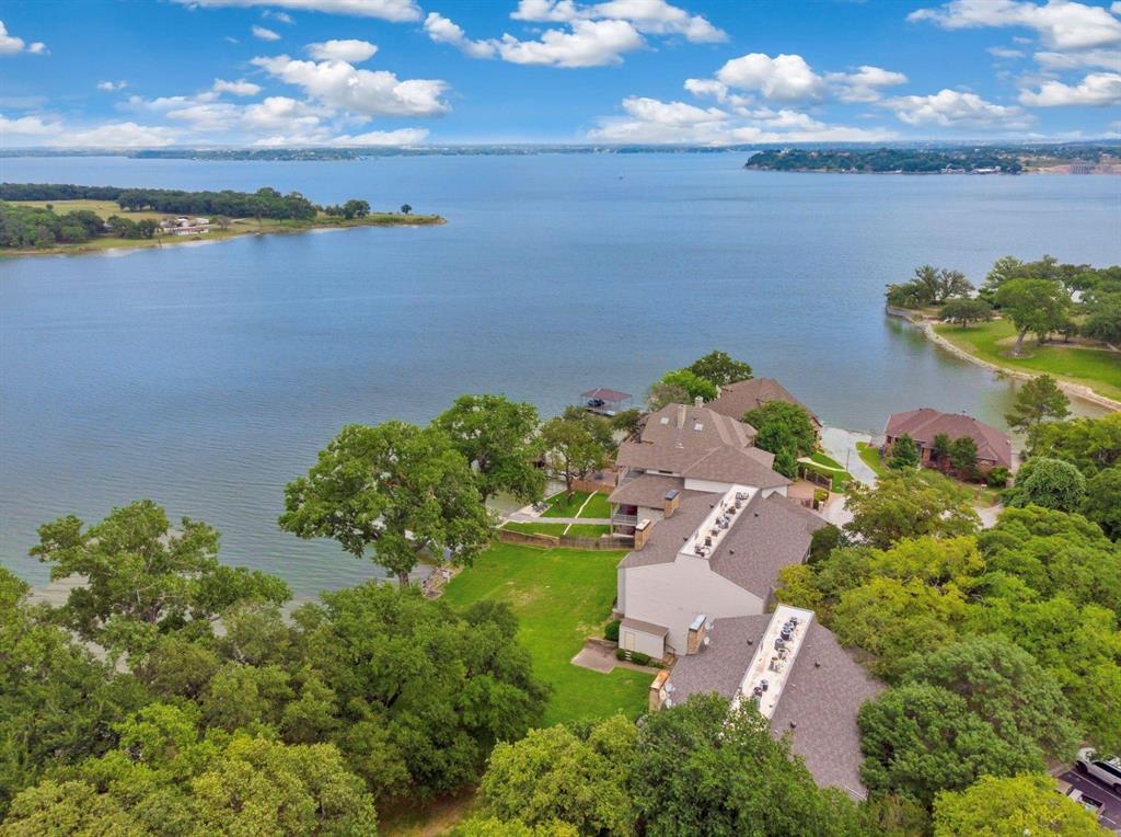 388 Driftwood Court 3 — photo