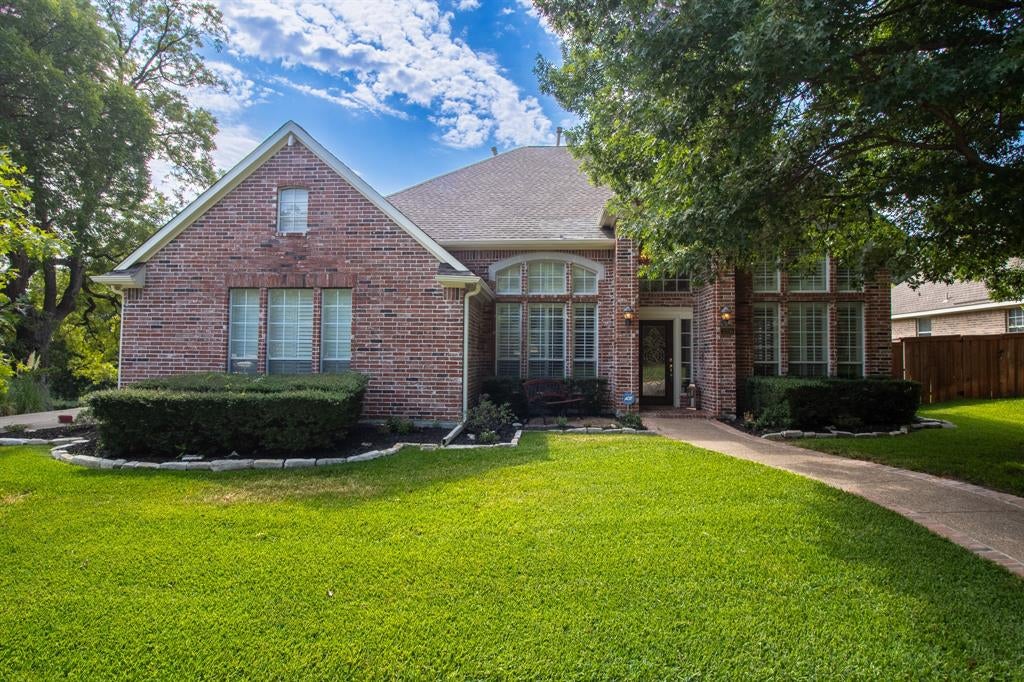 3316 Meadow Wood Drive — photo