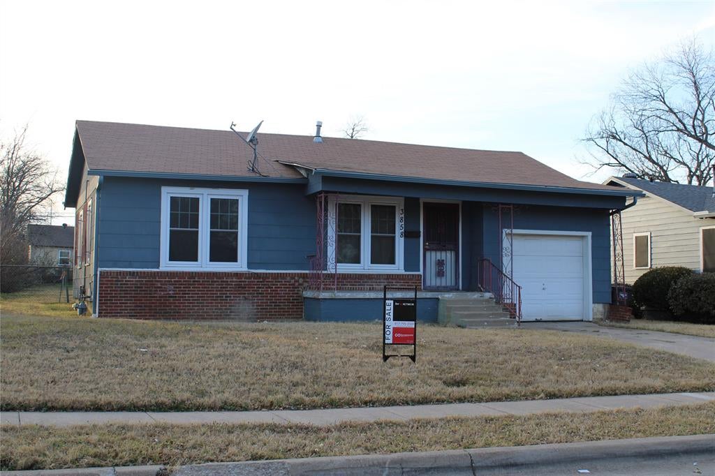3858 Donalee Street — photo
