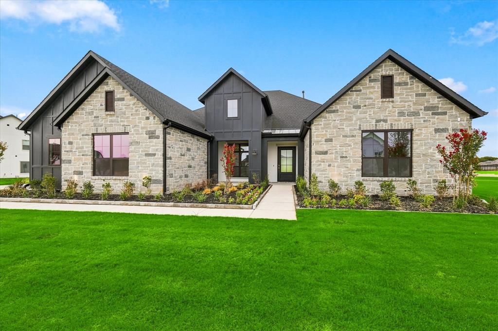 1303 Live Oak Lane — photo