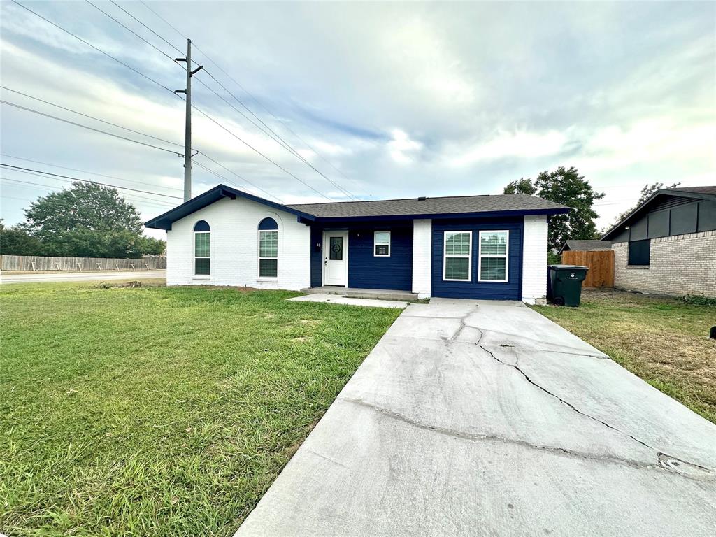 1322 Shorecrest Drive — photo
