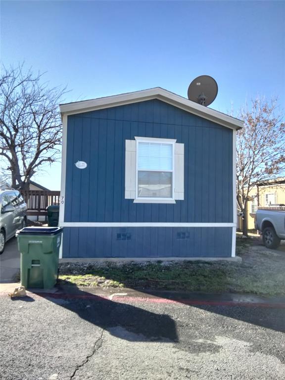 709 N Collins Freeway 70 — photo