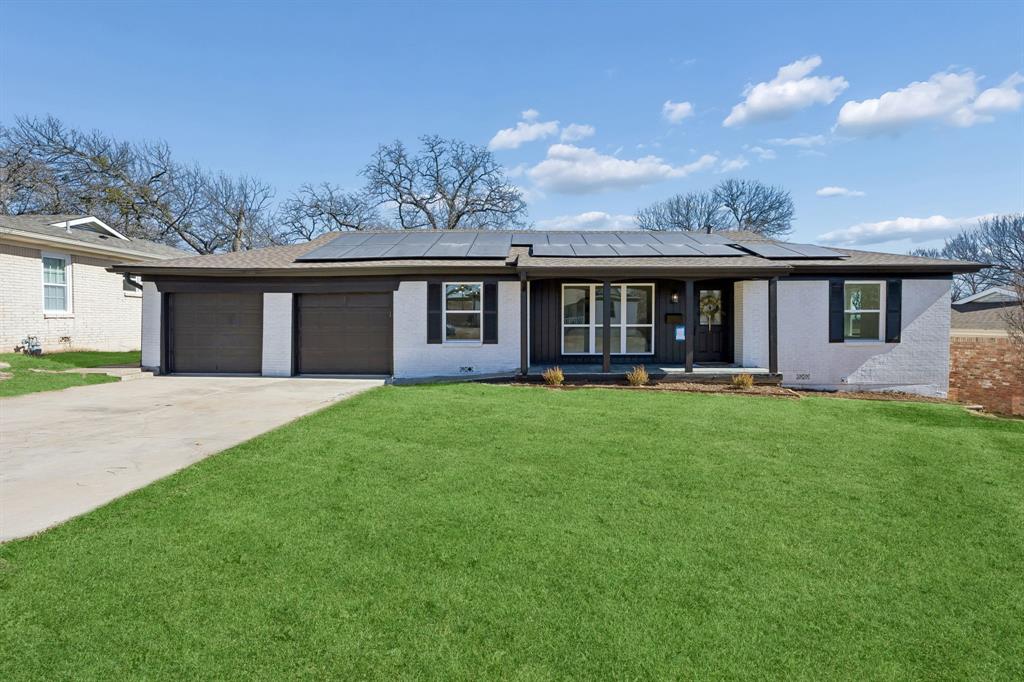 808 Lee Drive — photo