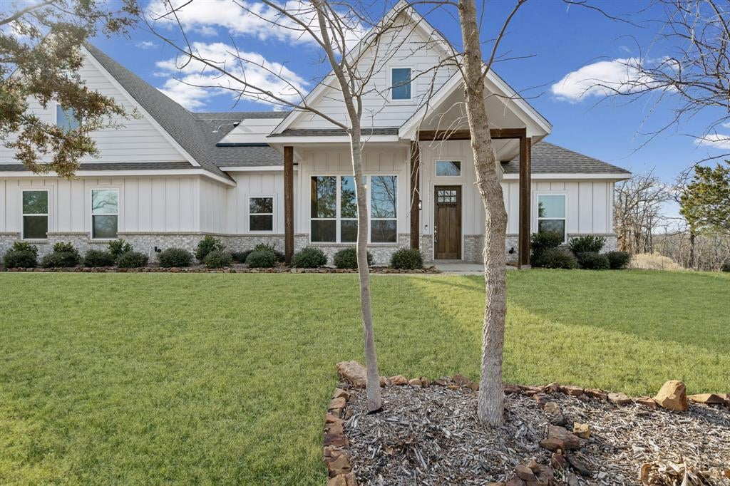 1045 Churchill Lane — photo
