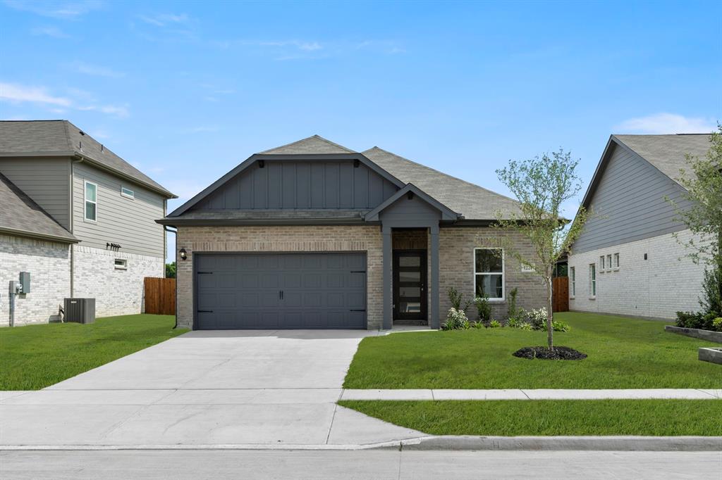 1221 Anderson Drive — photo