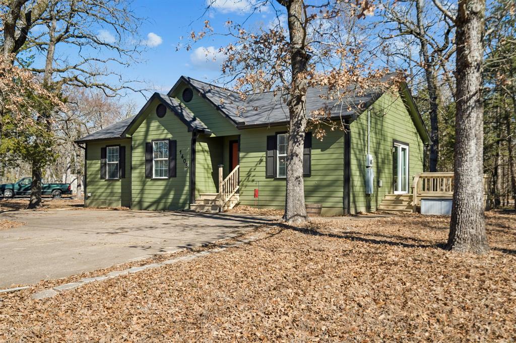 1408 Riverside Drive — photo