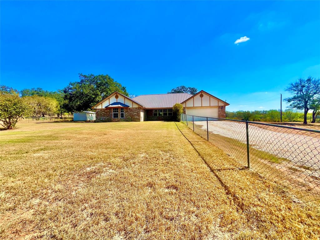 1340 N US Hwy 281 — photo