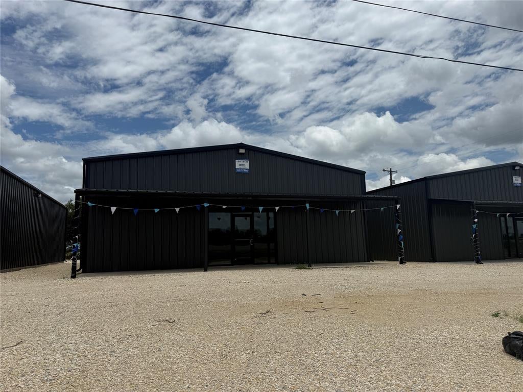 506 N Access Road 103 — photo