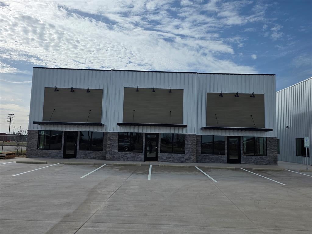 1205 E Quinlan Parkway — photo