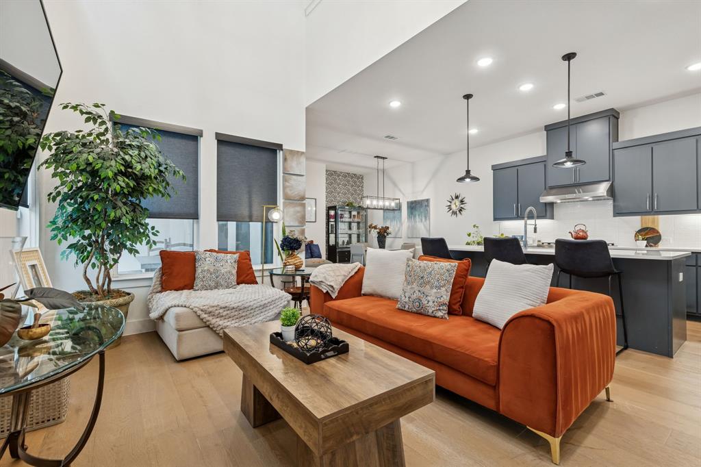 7424 Collin Mckinney Parkway — photo