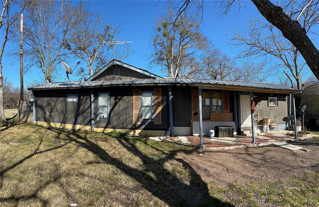 202 Cottonwood Street — photo