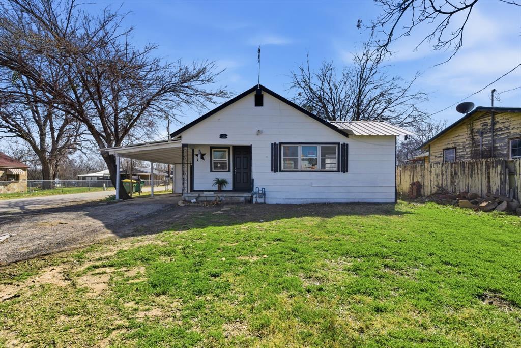 116 E Lipan Drive — photo
