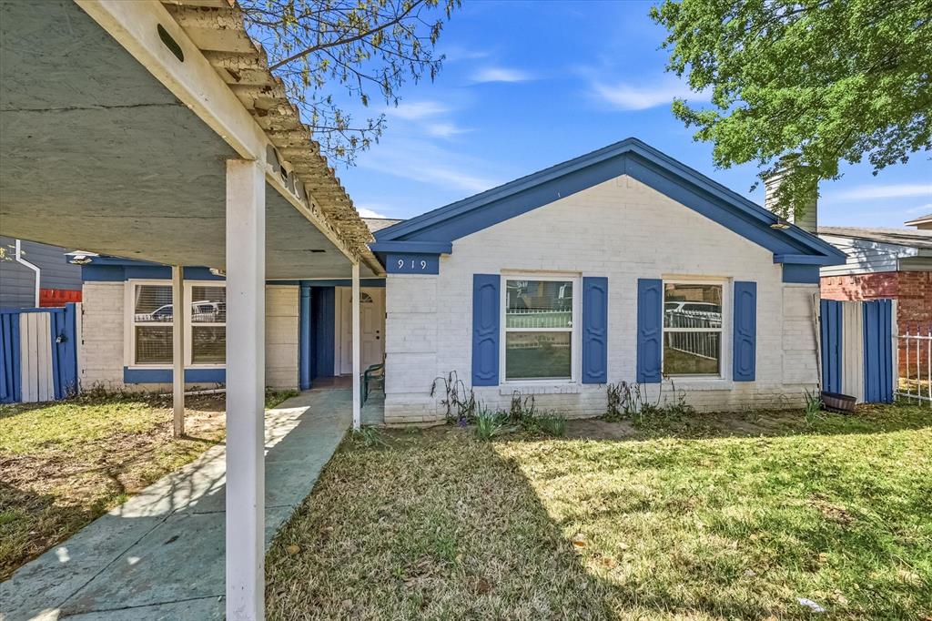 919 Brae Loch Drive — photo