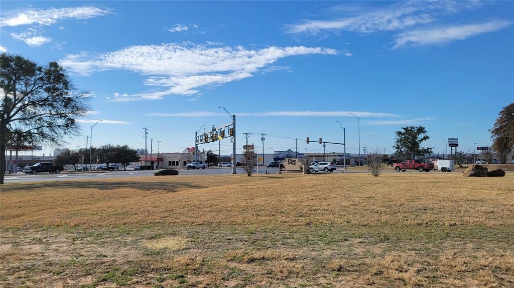 308 Early Boulevard — photo