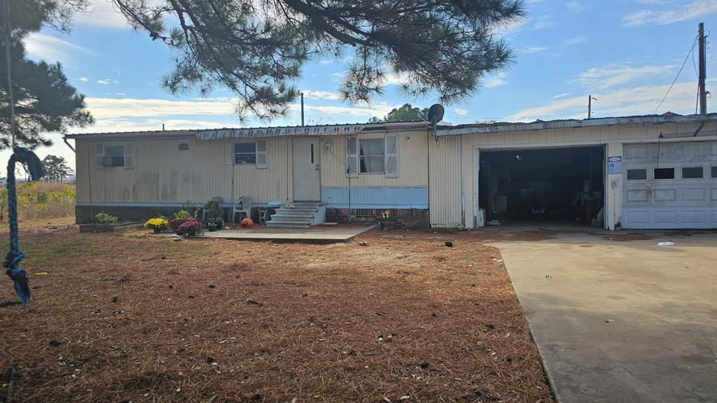 59 Private Road 32150 — photo