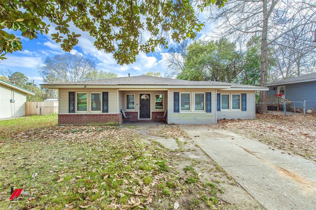 214 Ellis Drive — photo
