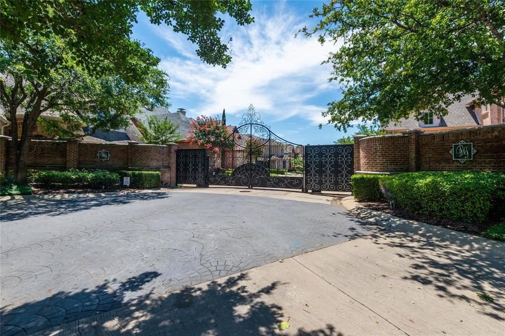 5932 Preston Gate Court — photo