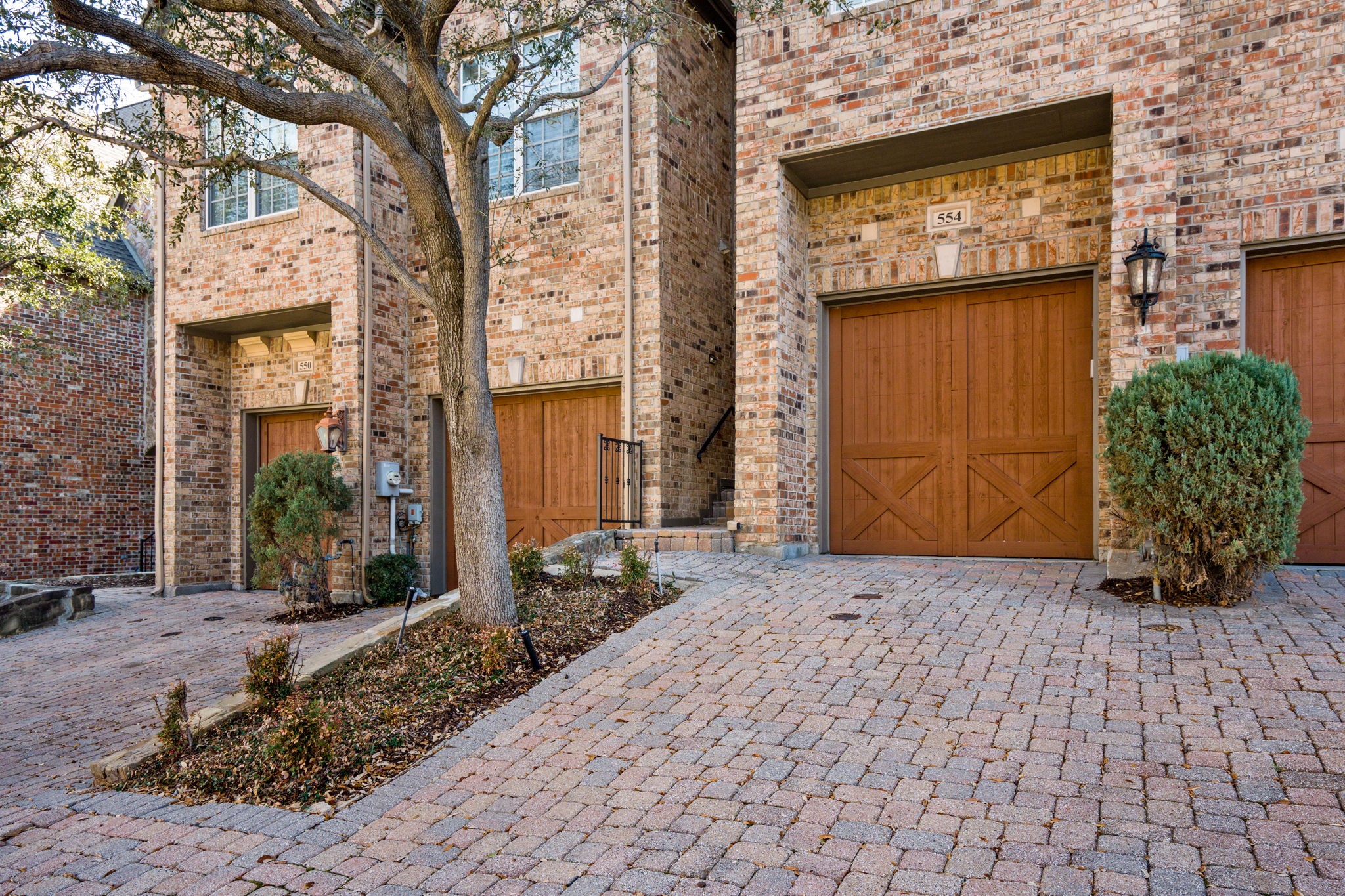 554 Rockingham Drive, Irving, TX 75063 — photo 2