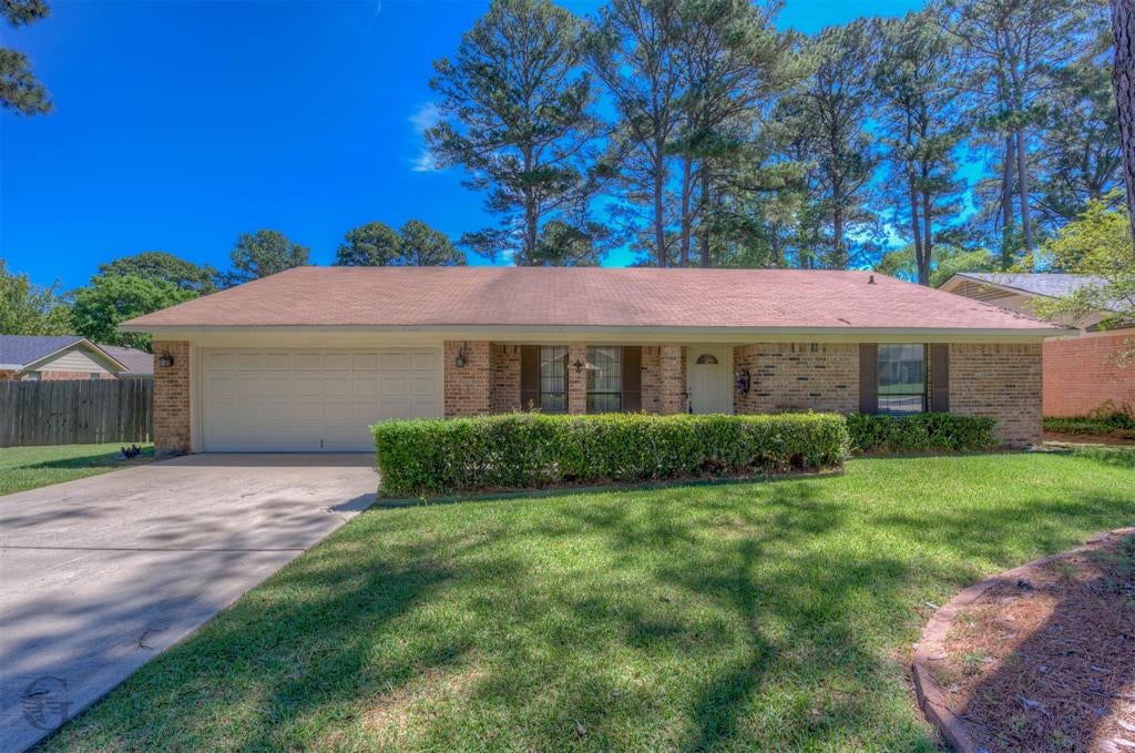 276 Hanging Moss Trail — photo