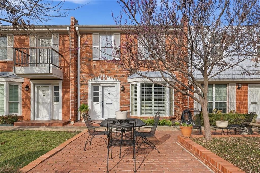 1109 Roaring Springs Road 1109 — photo