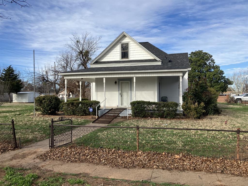109 N Foley Street — photo