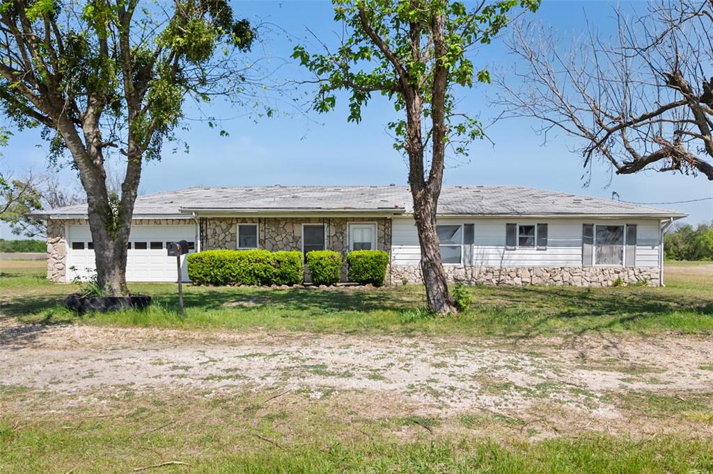 627 FM 633 — photo