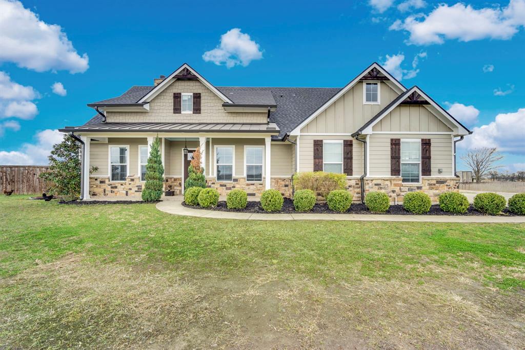 360 Forreston Road — photo