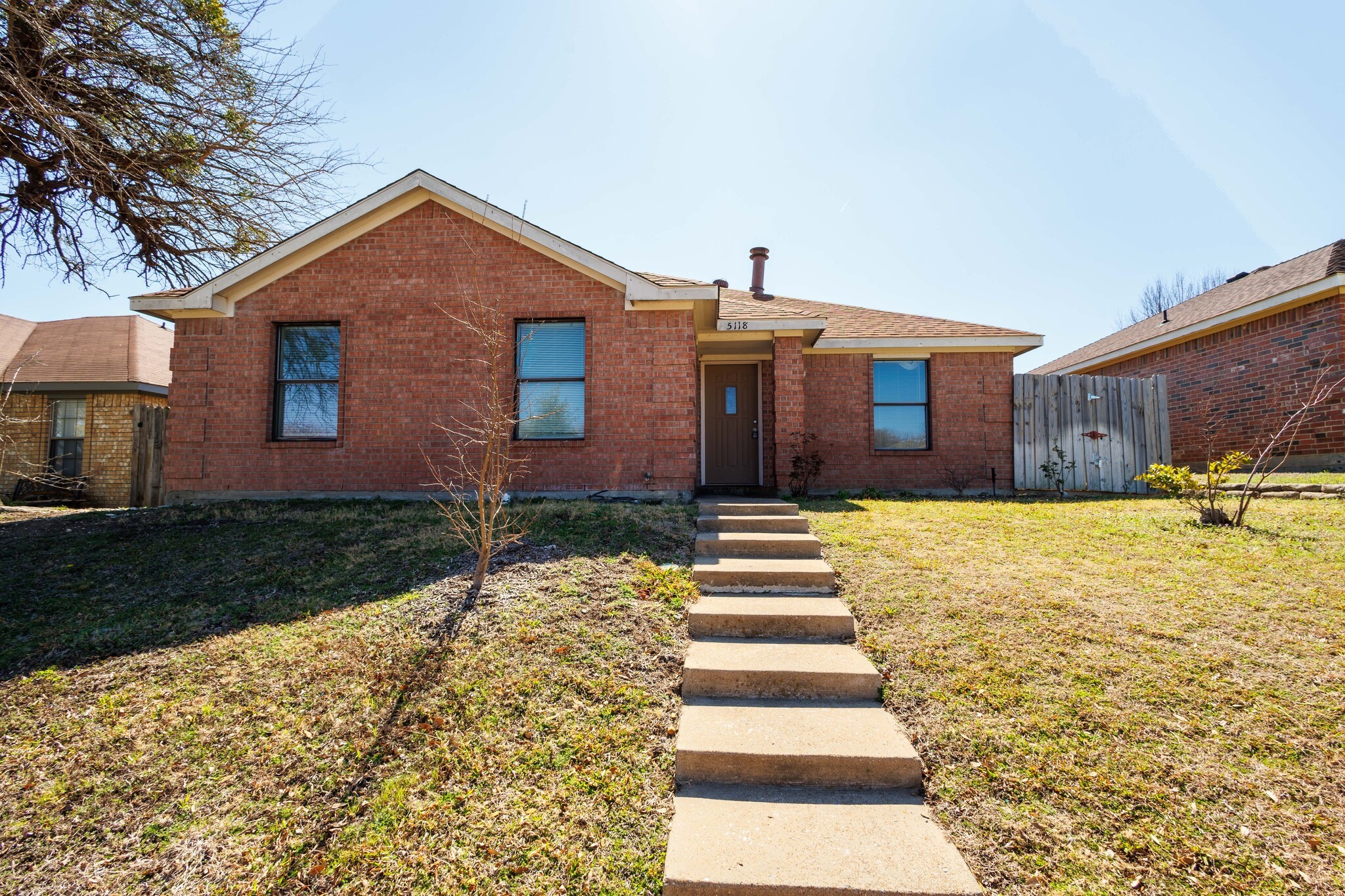 5118 Wesley Chapel Lane — photo