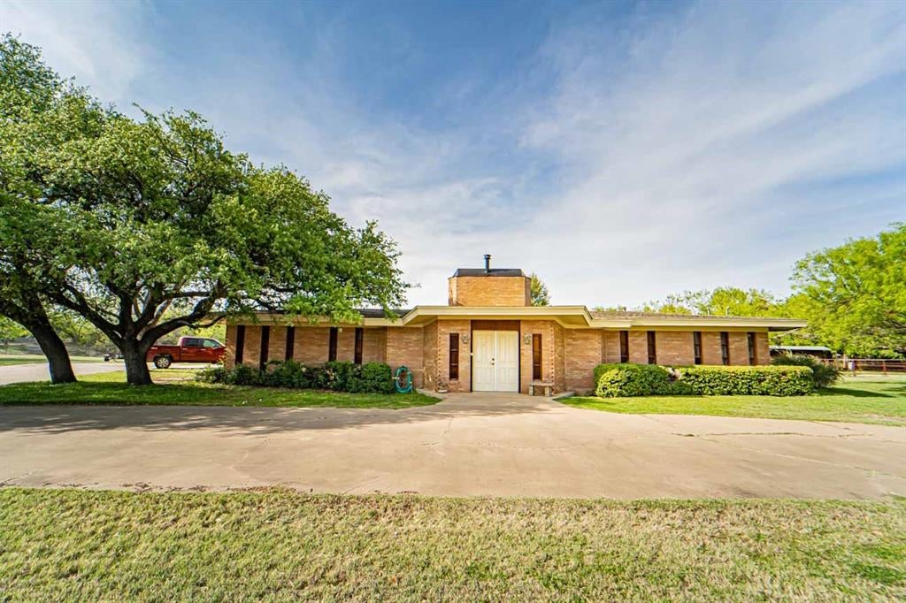 4 Chaparral Lane — photo