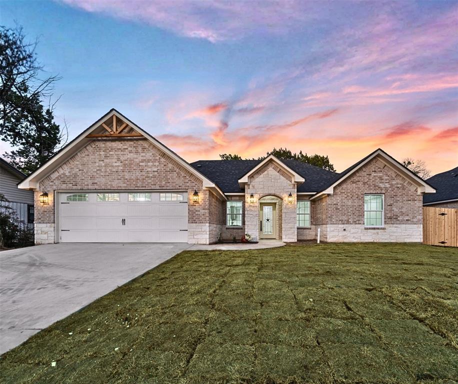 2509 Stewart Drive — photo