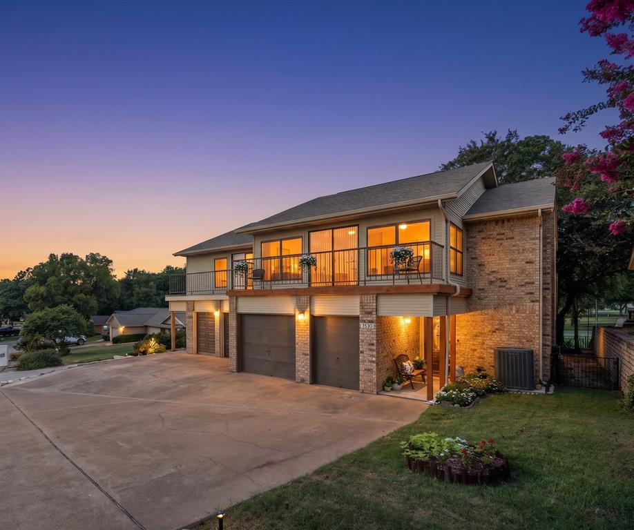 4403 Overlook Court — photo