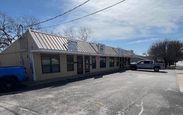 1123 Highway 59 N — photo