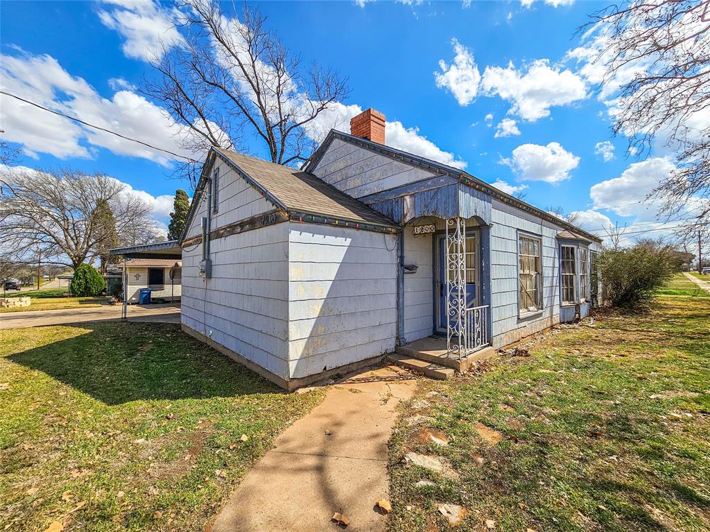 1200 E Twelfth Street — photo