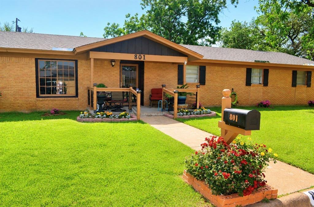 801 Westridge Circle — photo