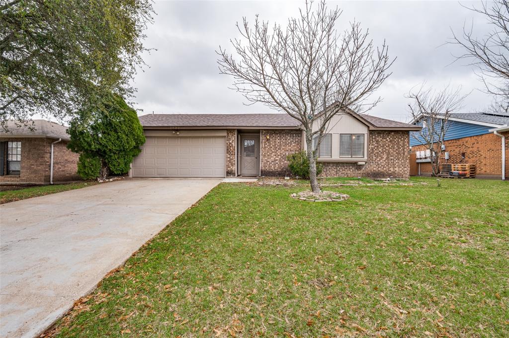 2922 E Pepperidge Drive — photo