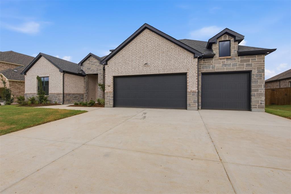 709 Allison Drive — photo