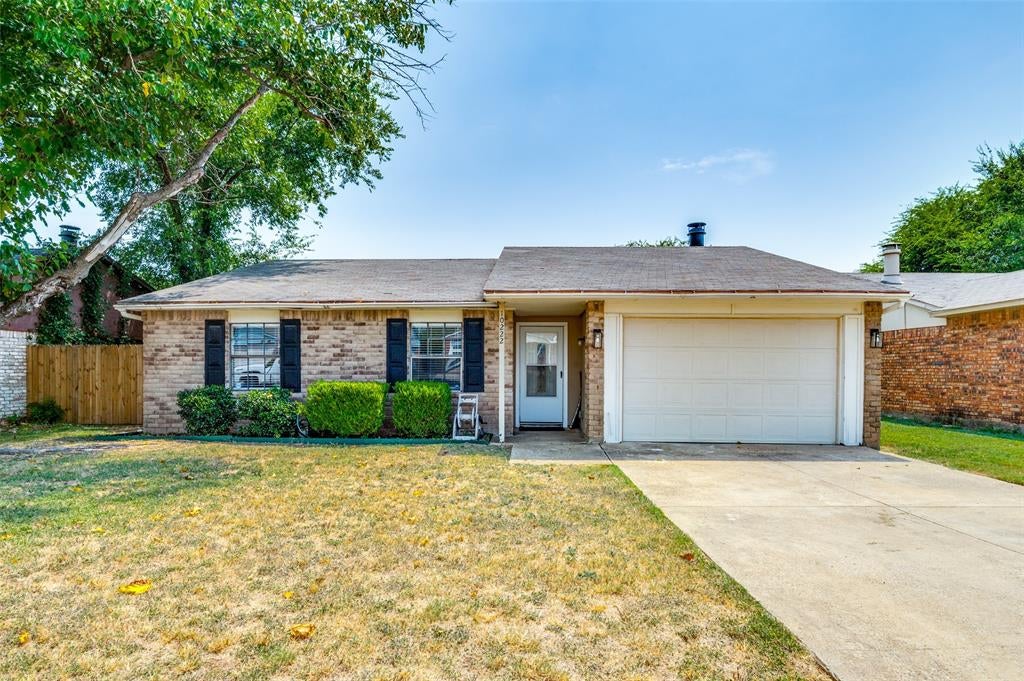 10222 Red Maple Drive — photo