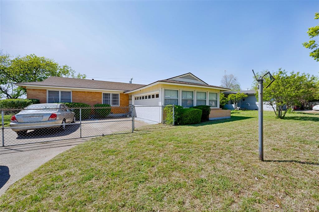 4123 Huckleberry Circle — photo