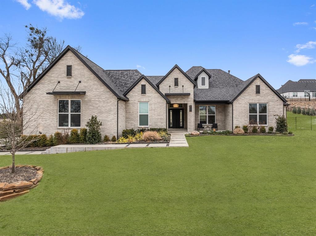 1405 Custer Court — photo