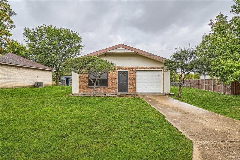 806 Prairie Creek Drive — photo